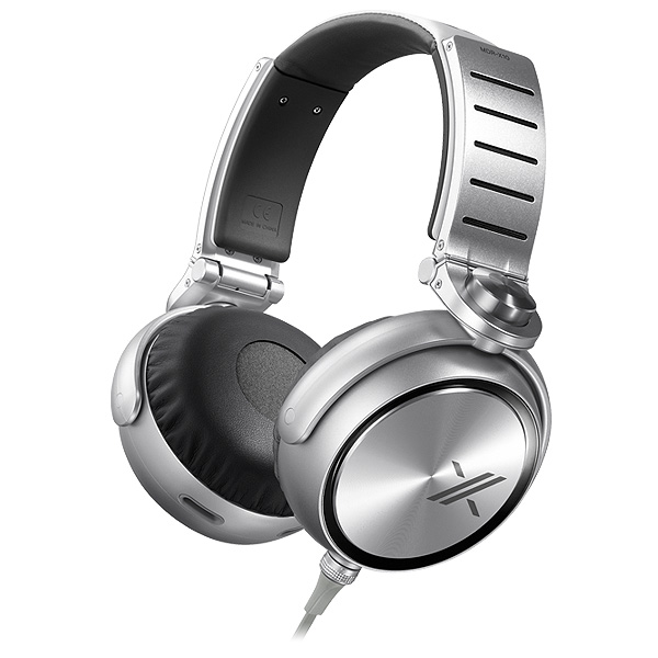 Sony(ソニー) / MDR-X10/BLK - 密閉型ヘッドホン 【Apple製品推奨リモコン・マイク搭載】 ★日本未発売モデル★ ■限定セット内容■→ 【・最上級エージング・ツール 】