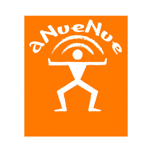 aNueNue(アヌエヌエ) ／ Lani I Long Neck - ソプラノ ・ロングネック